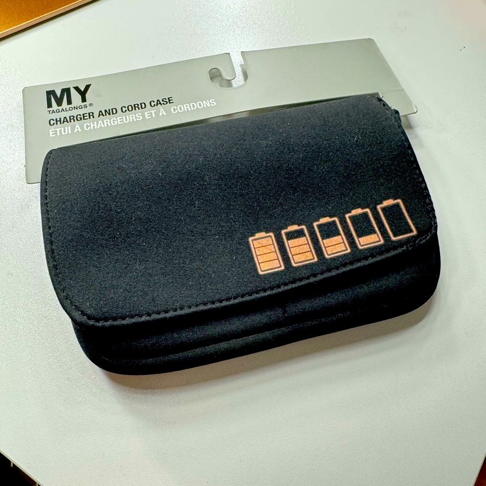 Black Charger and Cord Case by My Tagalongs NWT